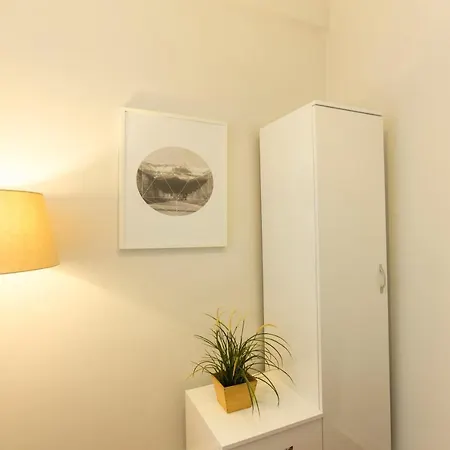 Апартаменты Magnificent Flats At Taksim Square Стамбул