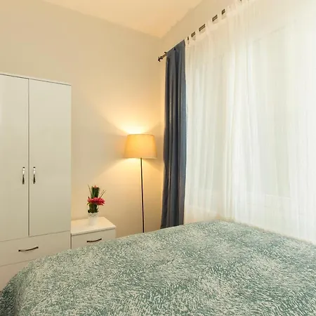 Апартаменты Magnificent Flats At Taksim Square *