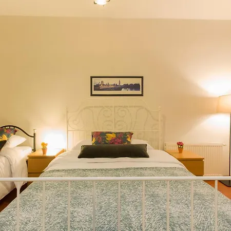 Magnificent Flats At Taksim Square Апартаменты *